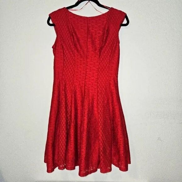 Danny & Nicole Size 8 Petite Sleeveless Pleated Lace Dress Red Cocktail Party - Picture 1 of 9